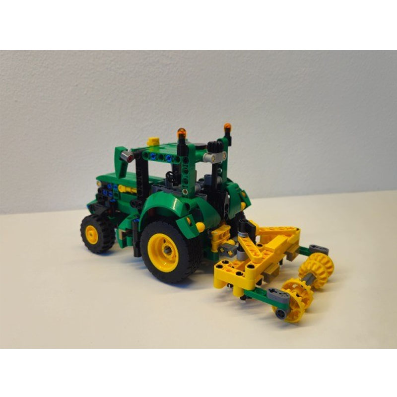 Urban Farming Building - MOC-170073 Urban Agriculture Farm Tractor Building
